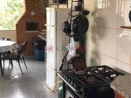 Linda Chácara Localizada No Condomínio Recanto Dos Pássaros, Jacareí - Sp Com 5 Dormitórios, Sendo 3 Suítes, 4.000 M2 De Terreno. - 5518