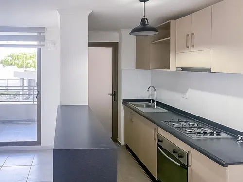 Arriendo De Departamento En Edificio Las Orquídeas, En La.