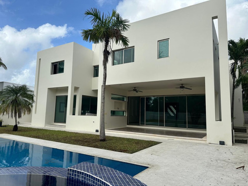 Casa En Venta En Lagos Del Sol Cancun