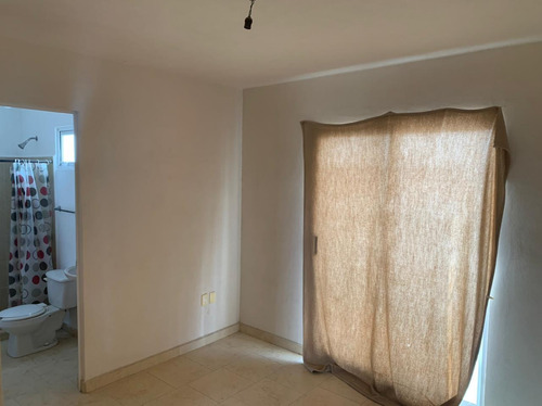 Casa En Venta En Frac. El Dorado I Leon, Gto. Cerca De Ambas Entradas, Junto A Wallmart De Via Alta