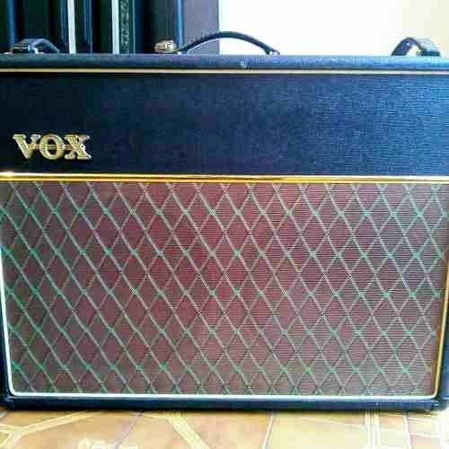 Amplificador VOX Custom Classic Series AC30CC2 Valvular para guitarra de 30W