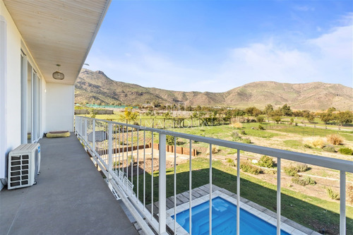 Casa En Venta De 4d/5b Las Brisas