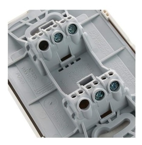 Interruptor Doble (9/15) 10 A Blanco Bticino