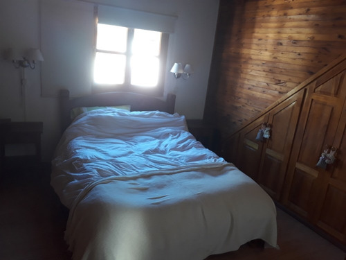 Imagen 4 de 10 de Venta-triplex-cochera-centro-san Martin De Los Andes-neuquén