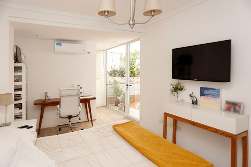 Venta Depto, Colegiales, 5 Amb Con Cochera.
