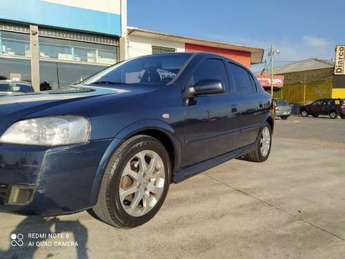 Imagen 1 de 10 de Chevrolet Astra Gls