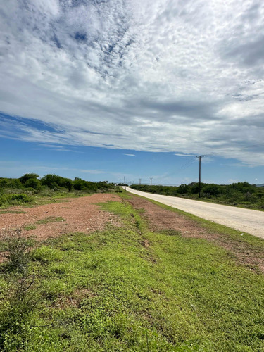 Vendo Terreno De 72.000 Mts, Playa Caribe, Isla De Margarita