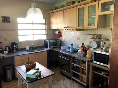 Imagen 16 de 28 de Venta De Casa 4 Amb. Con Pileta, Parque Leloir, Ituzaingo