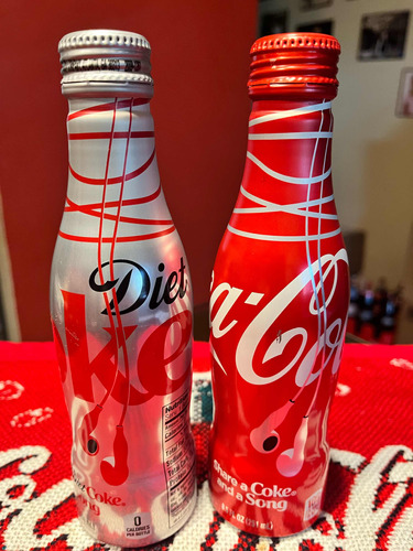 Set De Botellas De Aluminio De Coca Cola De Colección