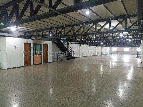 24-8247 ¡alquila Edificio Comercial En Zona De Alto Potencial, Maracay! Mord