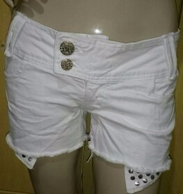 Short Branco Com Prata Planet Girls Spike