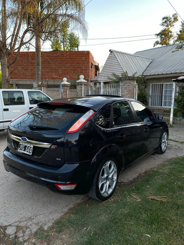 Ford Focus 2 2.0 Ghia Mt