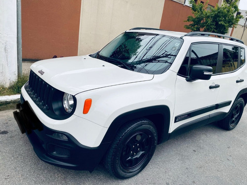 Jeep Renegade 1.8 Flex Aut. 5p