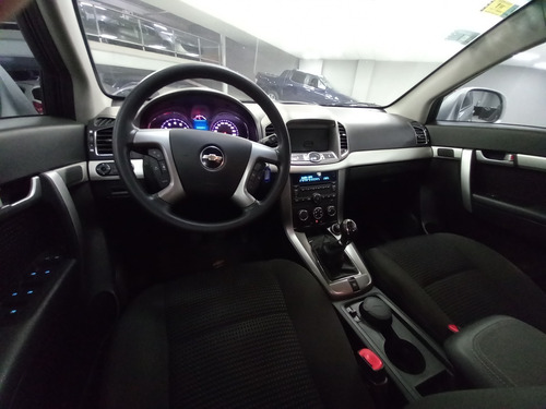 Imagen 10 de 15 de Chevrolet Captiva Ls 2.4 Mt 2016