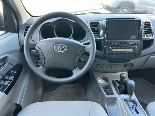 Toyota Hilux 3.0 SRV 4X4 CD 16V TURBO INTERCOOLER DIESEL 4P AUTOMÁTICO