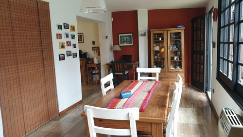 Imagen 4 de 10 de Venta De Chalet En Panta Baja De 4 Ambientes - Castelar Norte