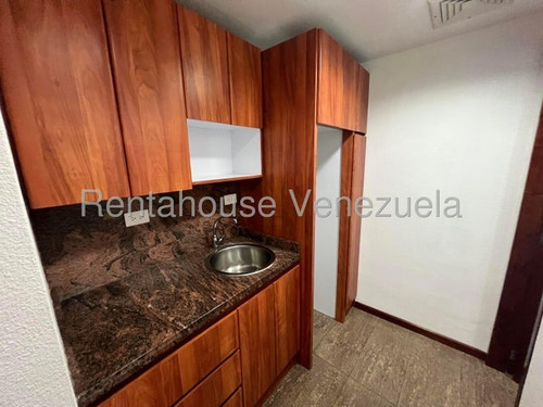 Bella Oficina En Torre Credicard Piso 14 Espectacular Vista. 2 Banos Area De Kichennette Vi Mls #25-11114