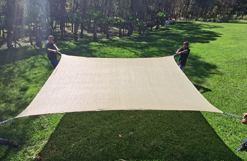 Imagen 5 de 10 de Malla Sombra 90% Raschel Beige De 3mx3m Lista Para Colocar