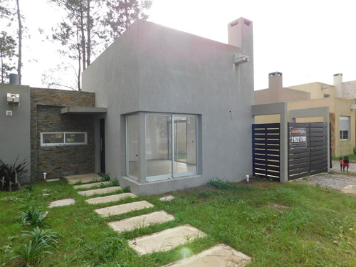 Imagen 9 de 12 de Venta Casa 3 Dormitorios El Pinar A Estrenar