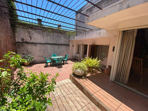 Venta Casa - Alto Cofico - 3 Dorm. - 4 Baños - Apto Crédito Hipotecario - Lugar Para Consultorios En Planta Baja