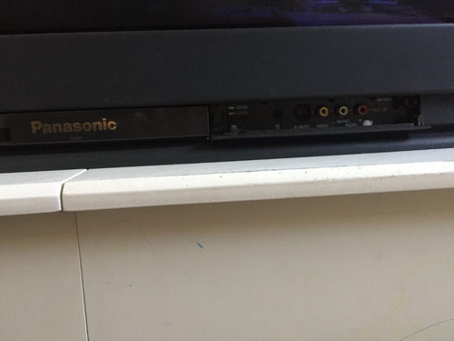 Televisor Panasonic 33' Pulgadas Con Control Remoto