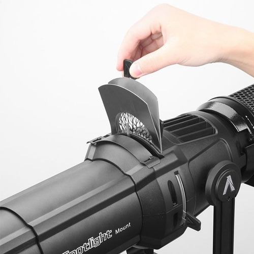 Spotlight 36° Montura Bowens Aputure
