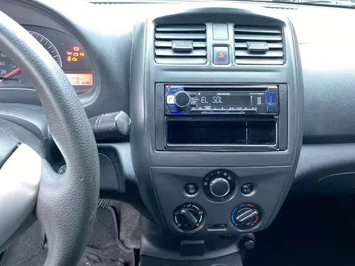 Nissan Versa 1.6 Advance