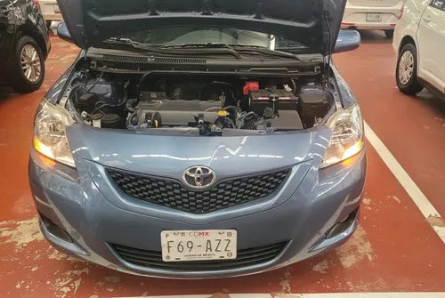Toyota Yaris 1.5 Premium Sedan At