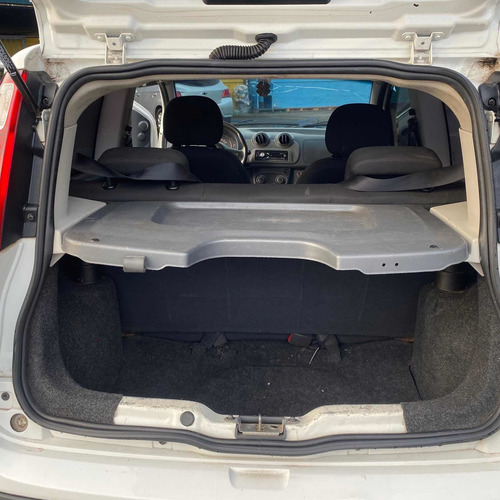 Imagem 9 de 10 de Fiat Uno 2014 1.0 Vivace Flex 3p
