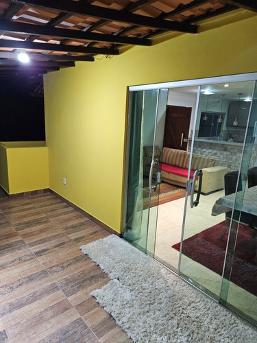 Alugo Casa C/contrato Curto De 6 Meses A Um Ana.