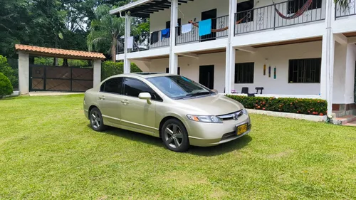 Honda Civic 1.8 Ex 4 p