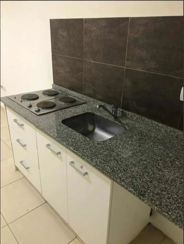 Imagen 3 de 8 de Departamento En Venta En Morón