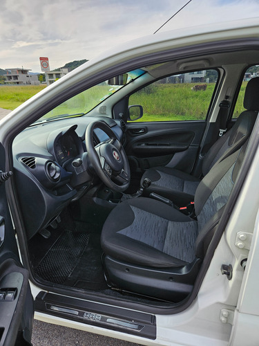 Fiat Uno 1.0 Attractive Flex 5p