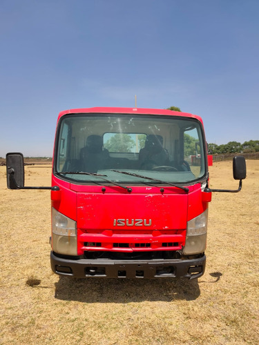 Isuzu Elf 300 2010 Jalando