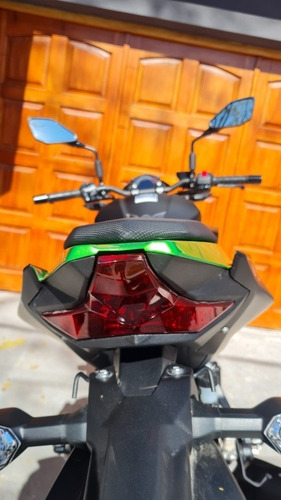 Imagen 2 de 10 de Kawasaki 2021