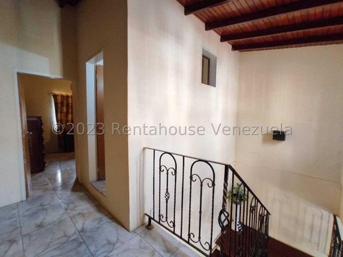 Imagen 16 de 27 de Amplia Casa En Venta Urb. Piedra Pintada La Victoria 23-18371 Ejc 04243439046