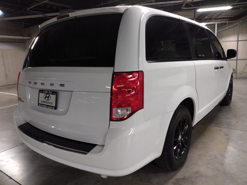 Imagen 7 de 14 de Dodge Grand Caravan 2018 3.6 Se At