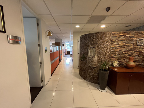 Oficina Amoblada 358 M2 Útiles, 4 Estac. Y Bodega, Providenc