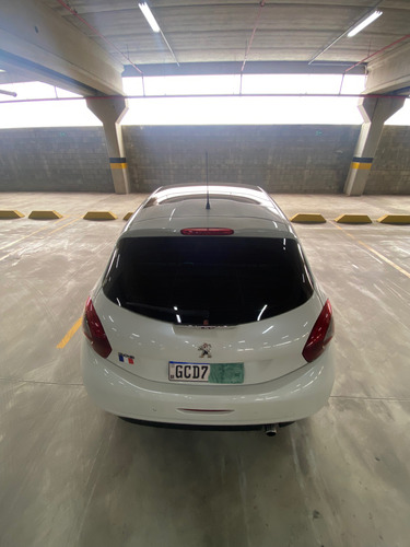 Peugeot 208 1.6 16v Griffe Flex Aut. 5p