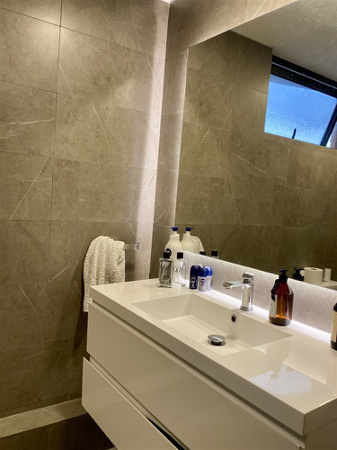 Lindo Departamento , Excelente Ubicación. Sólo 2 Años De Uso