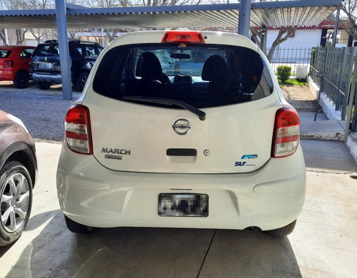 Imagen 5 de 6 de Nissan March Active Pure Drive 2016