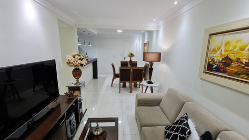 Apartamento De 70m² Com Dois Quartos, Com Uma Suíte, Todo Em Porcelanato No Bairro Bom Jardim.