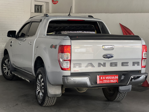 Ford Ranger 3.2 Limited Cab. Dupla 4x4 Aut. 4p 6 marchas