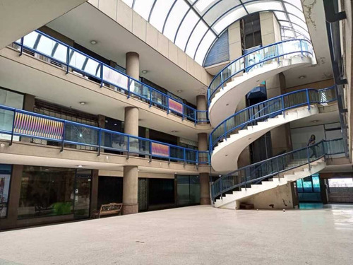 Centro Comercial En La Mejor Zona De Valencia