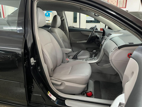Corolla 2.0 Xei