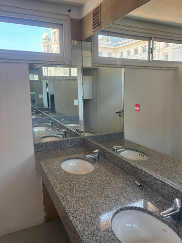 Venta De Oficina 220 M2