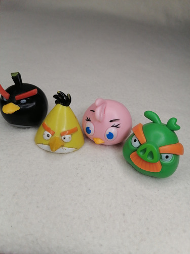 Lote 4 Figuras Angry Birds Rovio Cerdo Stella Bomba Chuck. 