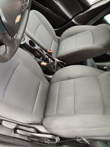 Imagen 10 de 14 de Chevrolet Cruze 2018 1.4 Ls At