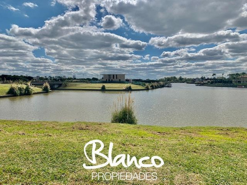 Imagen 2 de 6 de Oportunidad En Tigre! Excelente Lote Con Amarra En El Barrio Marinas H