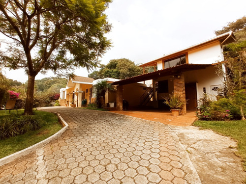 Imagen 2 de 30 de Vendo Hermosa Casa De Campo, En Excelente Estado, Comoda, Confortable, Rodeada De Entorno Natural
